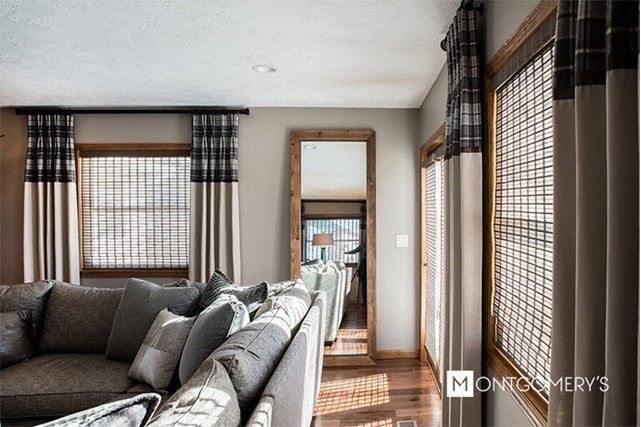 Hunter Douglas Dealer Image